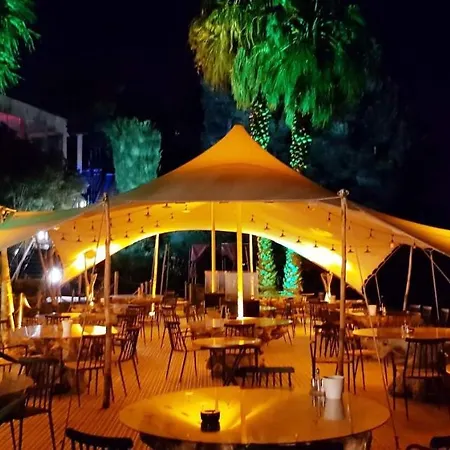 Hotel Le Royal Provence Rognac